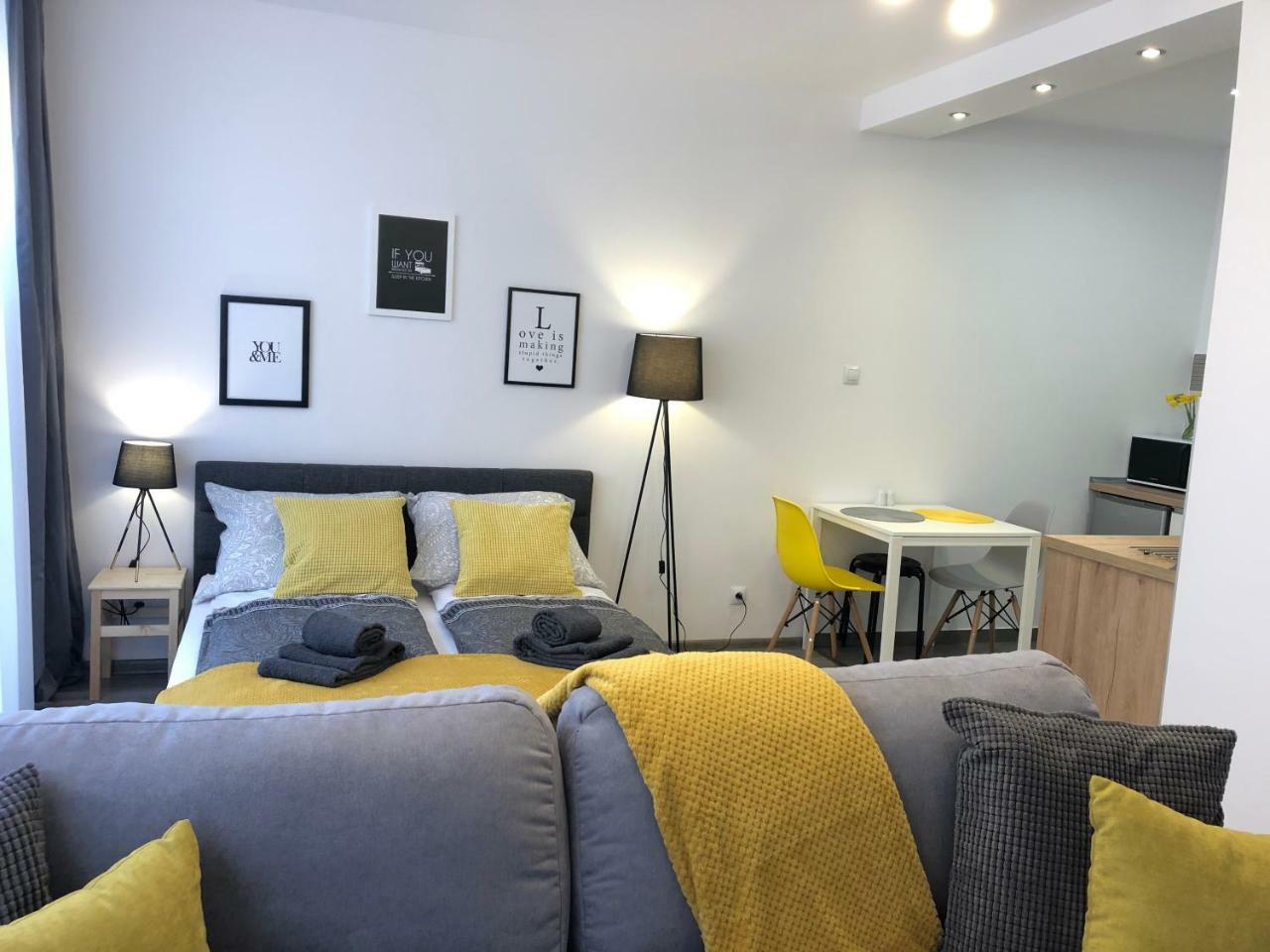 ילנייה גורה Apartament Szczesliwa 13 - Plac Ratuszowy מראה חיצוני תמונה