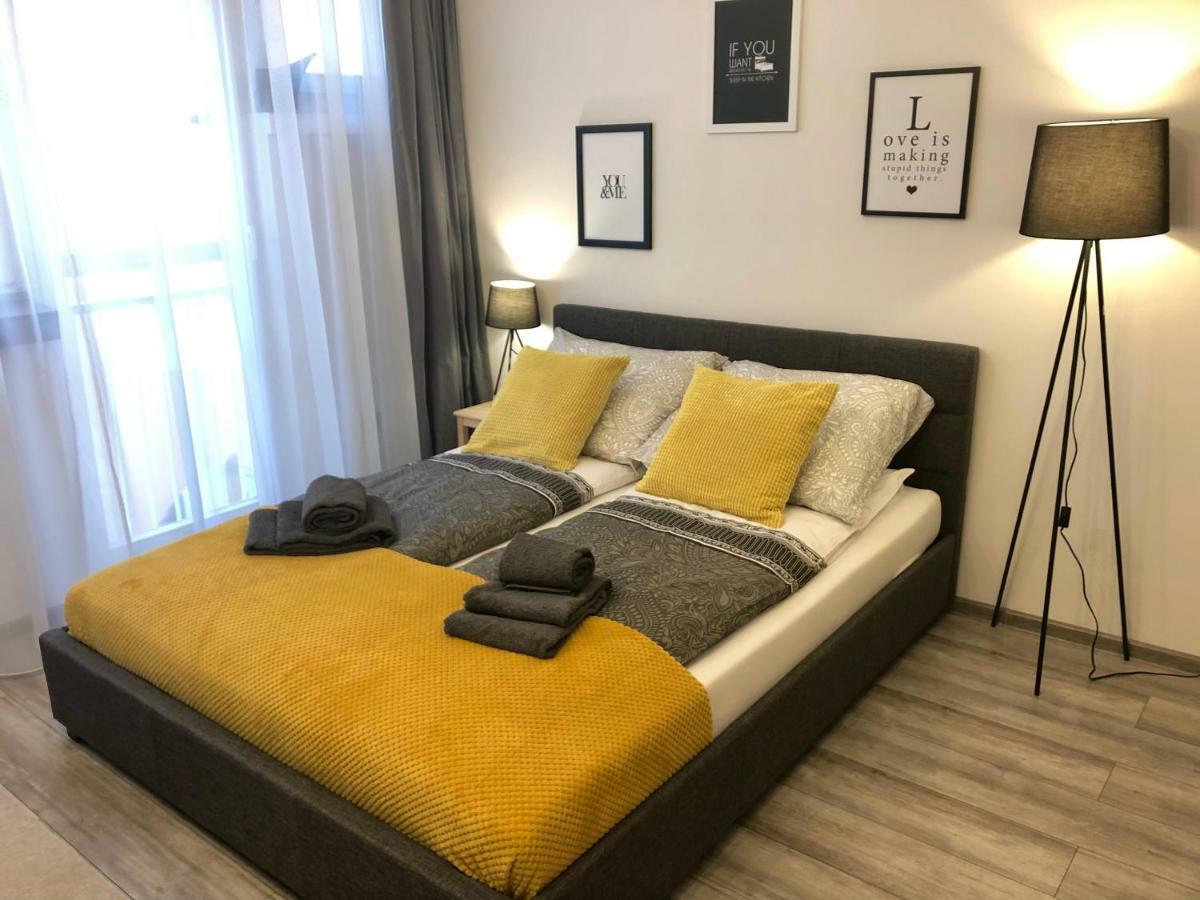 ילנייה גורה Apartament Szczesliwa 13 - Plac Ratuszowy מראה חיצוני תמונה